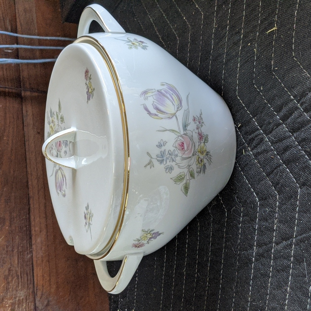 Hutschenreuther Soup Tureen Bavaria Germany